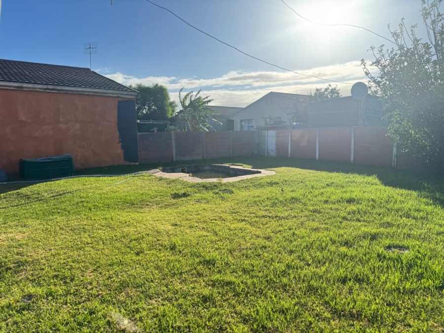 3 Bedroom Property for Sale in Park Village Western Cape